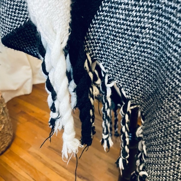 Black Monochrome Striped Hooded Poncho - Picture 10 of 12